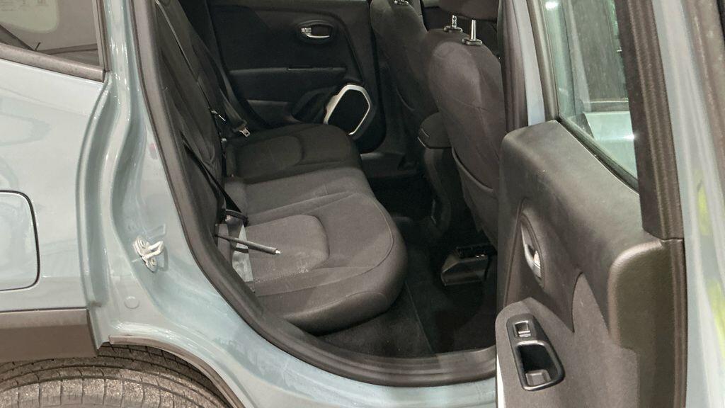 Used Jeep Renegade 2015 for sale - 78185755: Photo 9