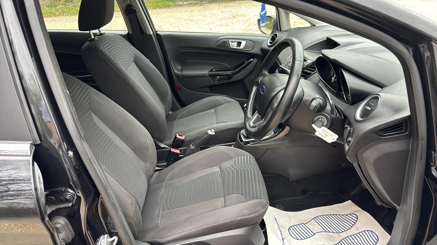 Used Ford Fiesta 2015 for sale - 78185411: Photo 37