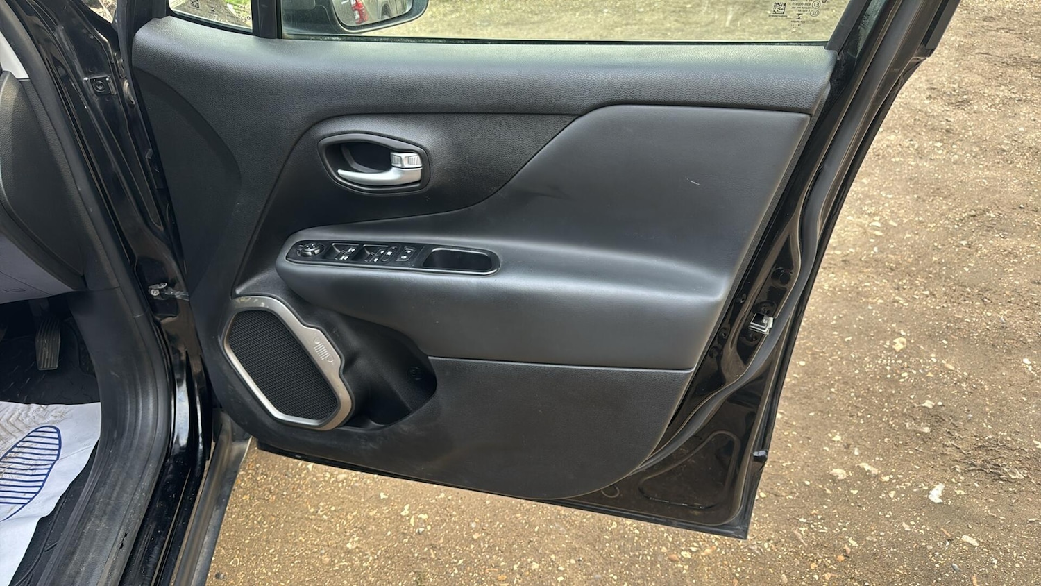 Used Jeep Renegade 2020 for sale - 78184586: Photo 28