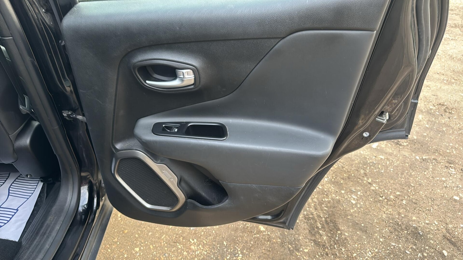 Used Jeep Renegade 2020 for sale - 78184586: Photo 29