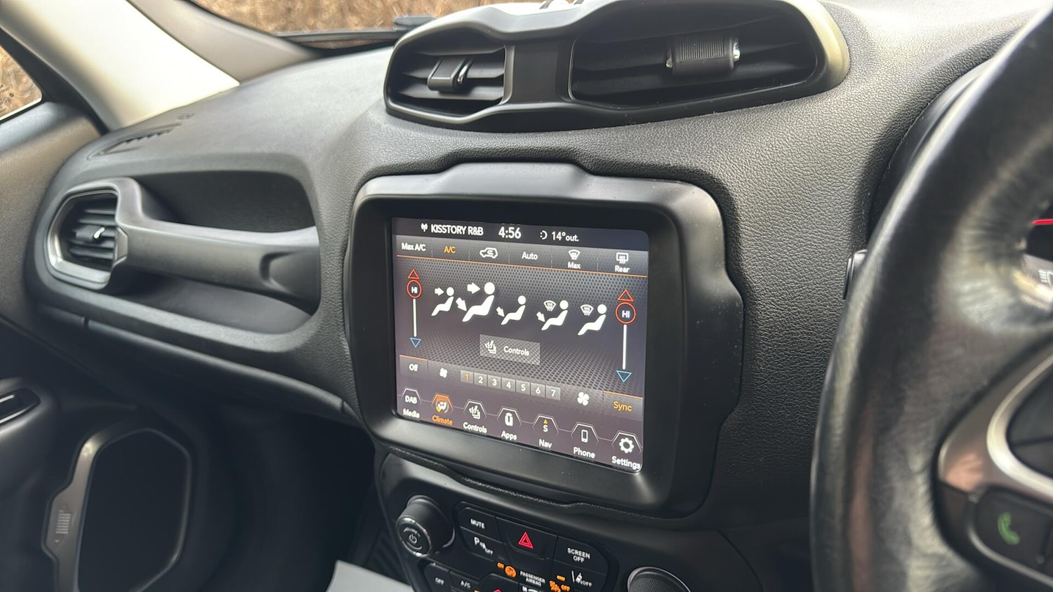 Used Jeep Renegade 2020 for sale - 78184586: Photo 44