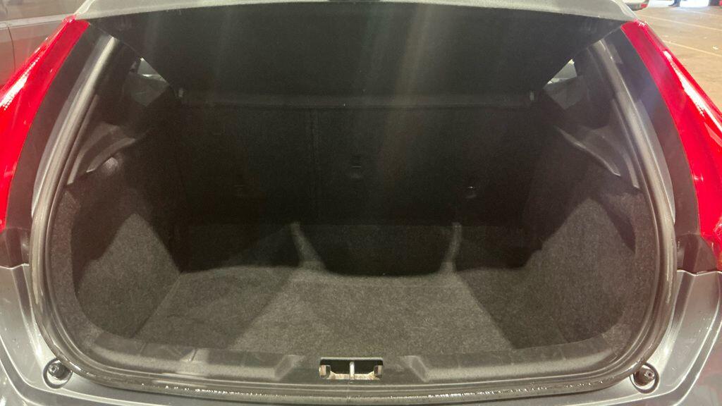 Used Volvo V40 2016 for sale - 78220021: Photo 13