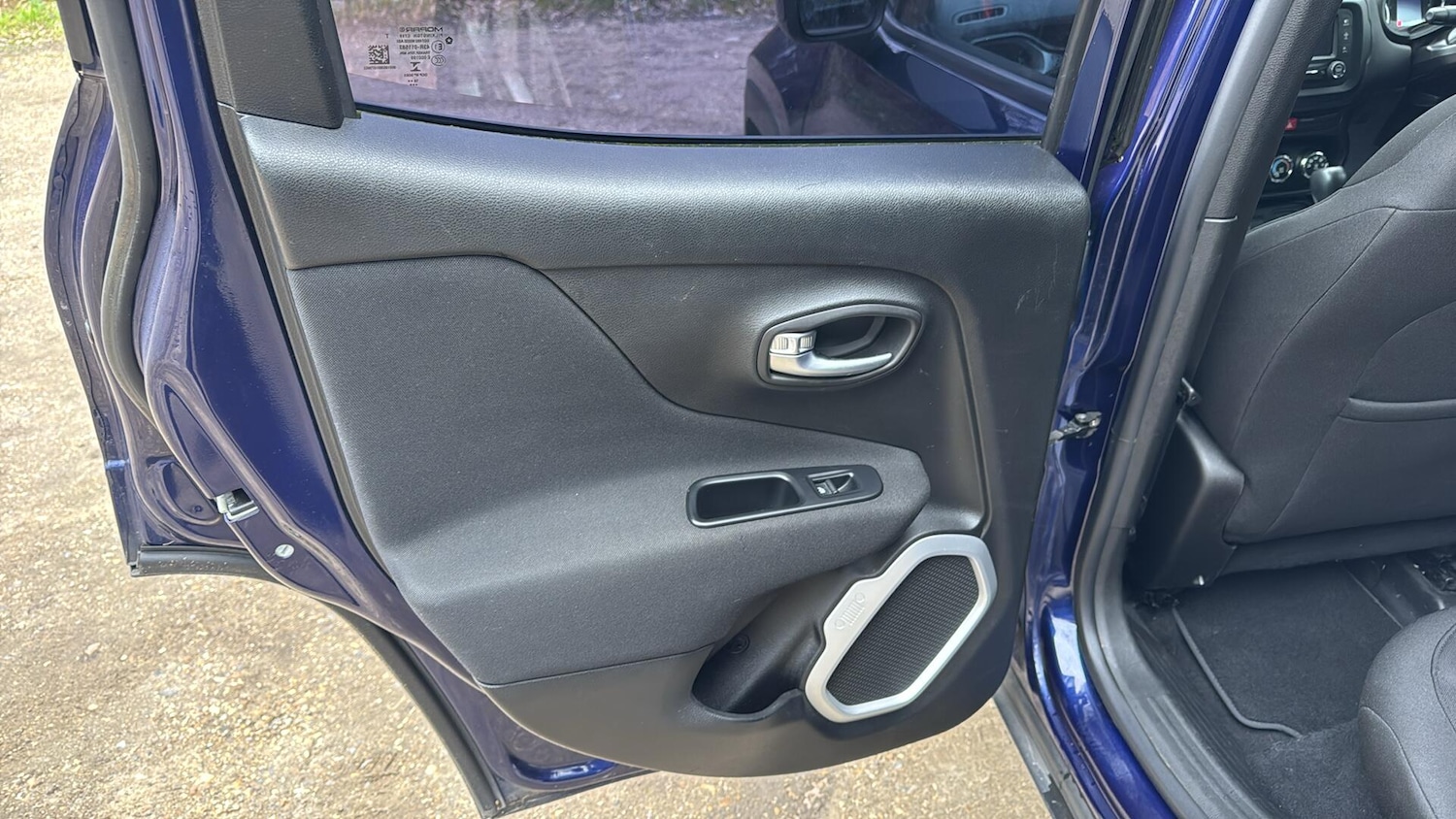 Used Jeep Renegade 2017 for sale - 78184730: Photo 28