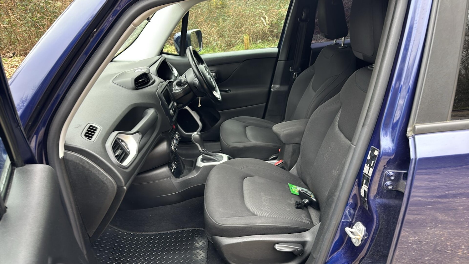 Used Jeep Renegade 2017 for sale - 78184730: Photo 31