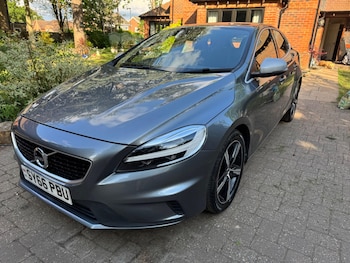 Used Volvo V40 2016 for sale - 78517121: Photo