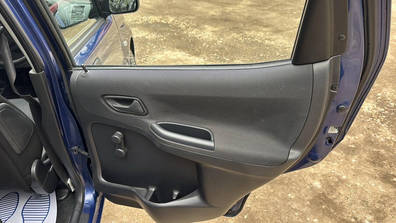 Used Suzuki Ignis 2004 for sale - 78185808: Photo 27