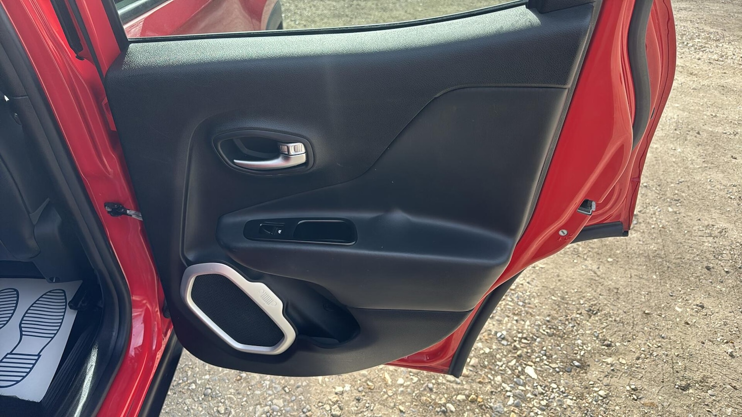 Used Jeep Renegade 2015 for sale - 78184717: Photo 27