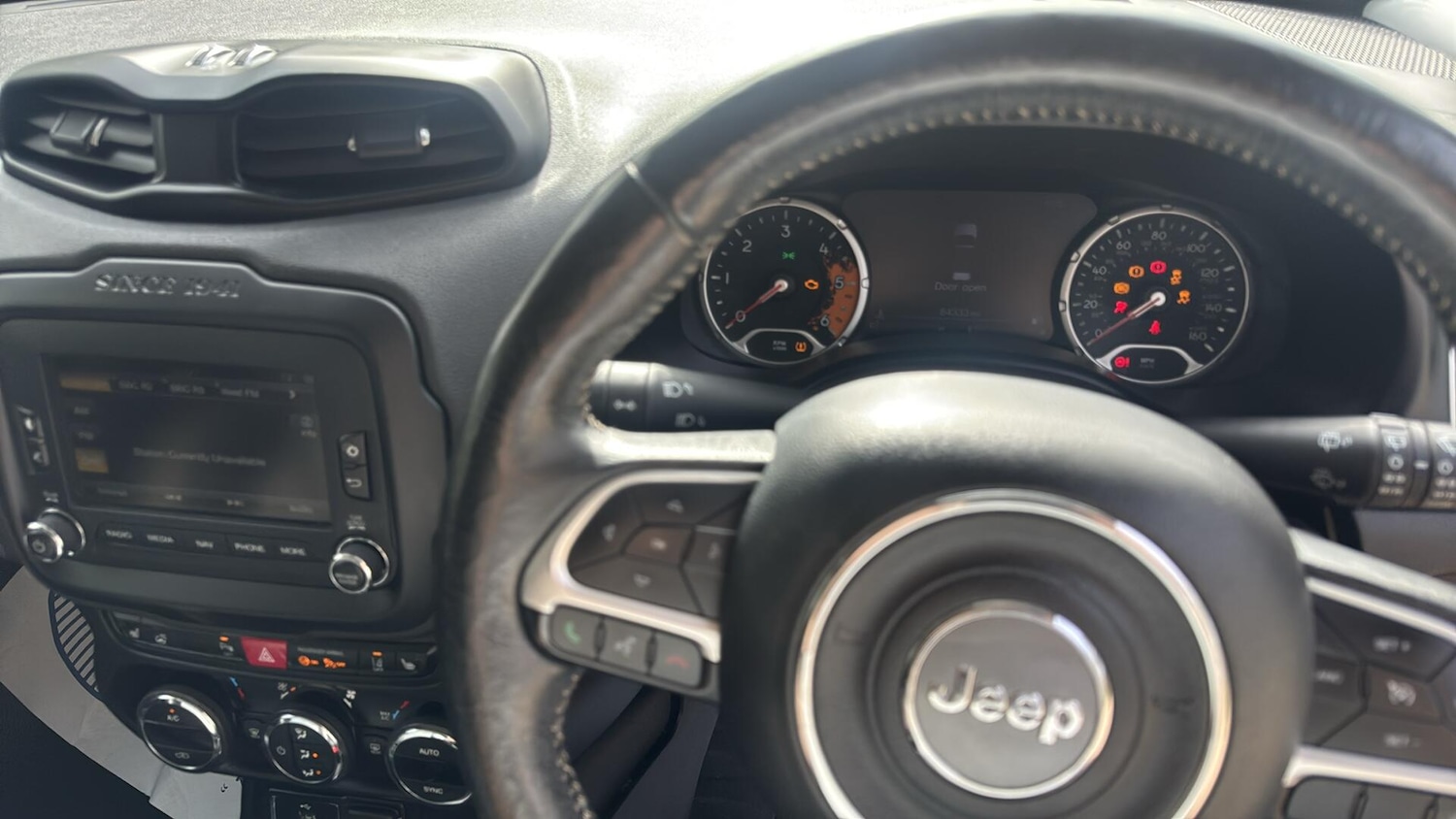 Used Jeep Renegade 2015 for sale - 78184717: Photo 40
