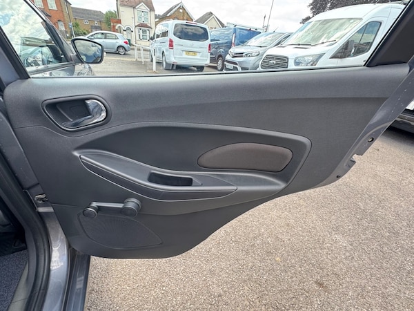 Used Ford Ka+ 2017 for sale - 75570292: Photo 18
