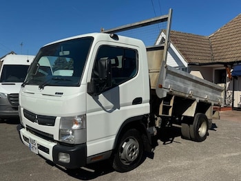 Used Mitsubishi Canter 2015 for sale - 78420257: Photo