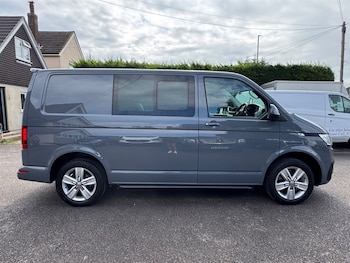 Used Volkswagen Transporter 2020 for sale - 75570131: Photo