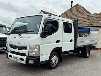 Used Mitsubishi Canter 2019 for sale - 76332376: Photo