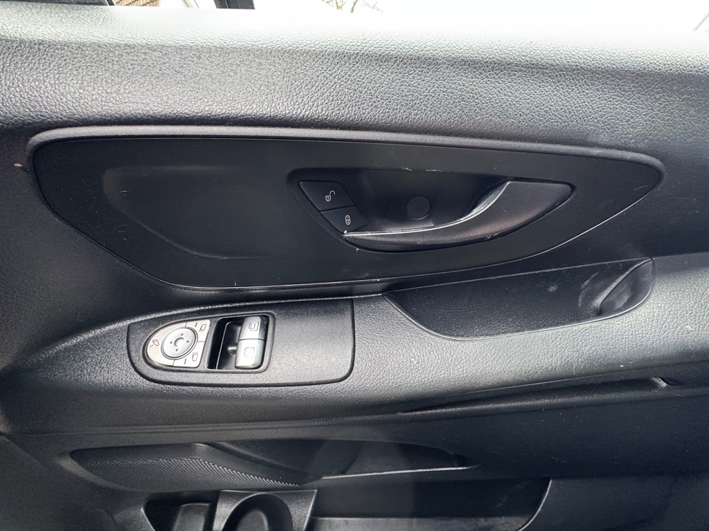 Used Mercedes-Benz Vito 2020 for sale - 78000602: Photo 11