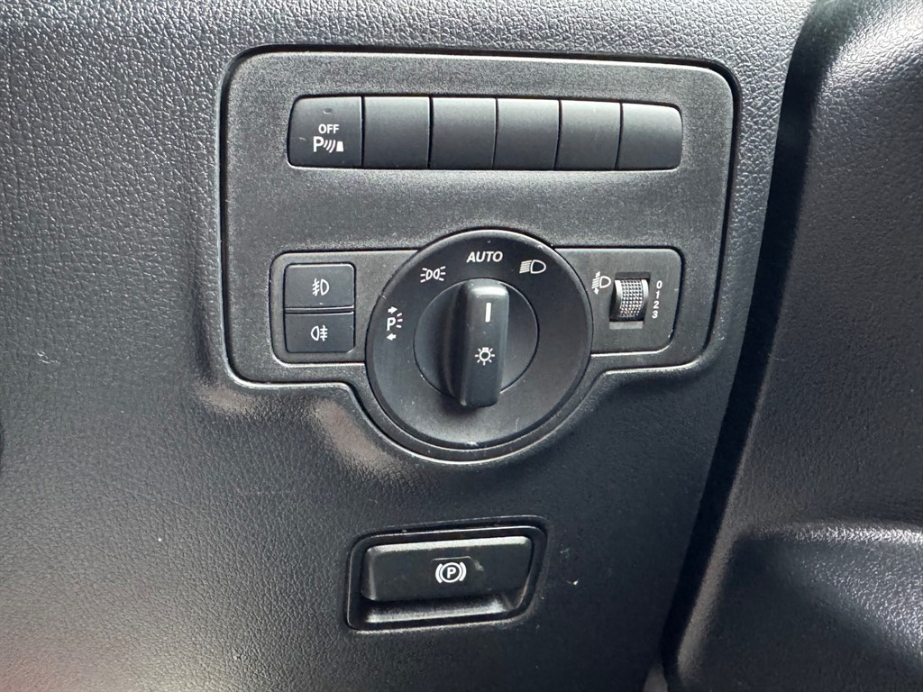 Used Mercedes-Benz Vito 2020 for sale - 78000602: Photo 12