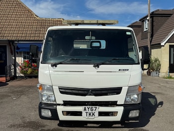 Used Mitsubishi Canter 2017 for sale - 75972688: Photo