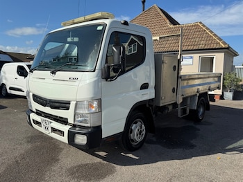 Used Mitsubishi Canter 2017 for sale - 75972688: Photo