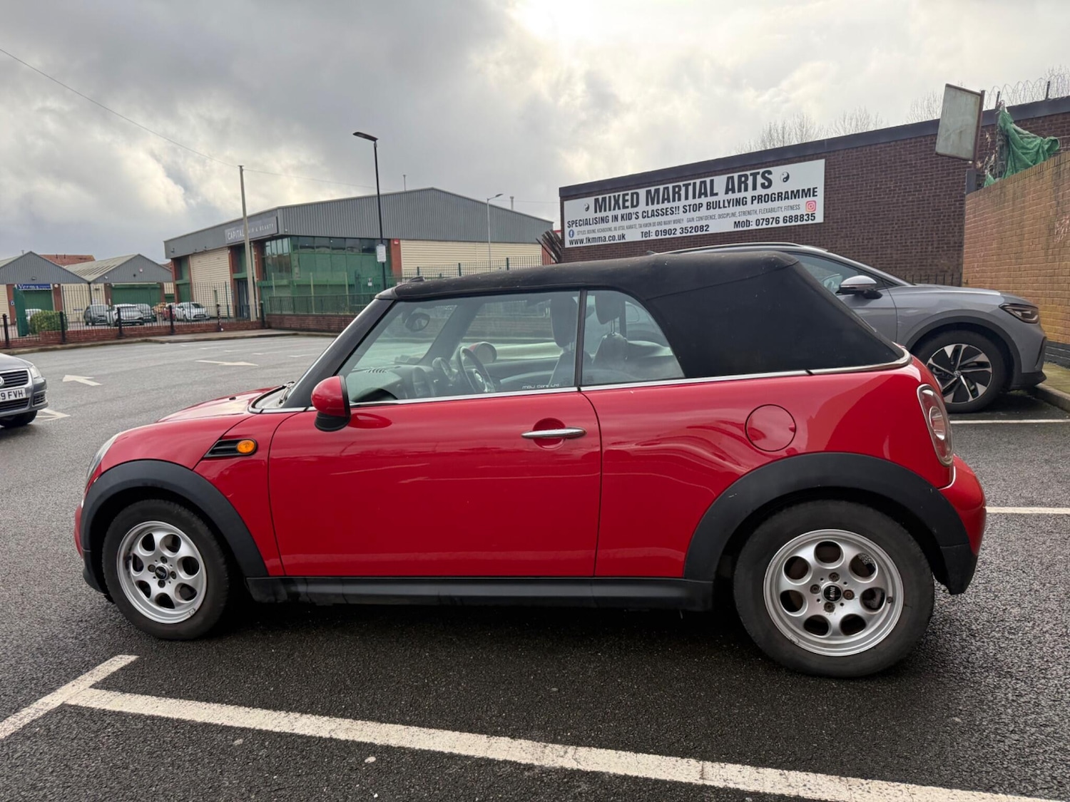 Used MINI Convertible 2013 for sale - 78057515: Photo 13