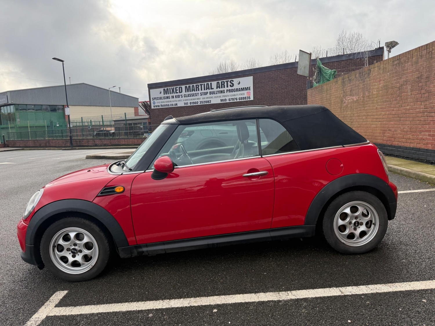 Used MINI Convertible 2013 for sale - 78057515: Photo 14