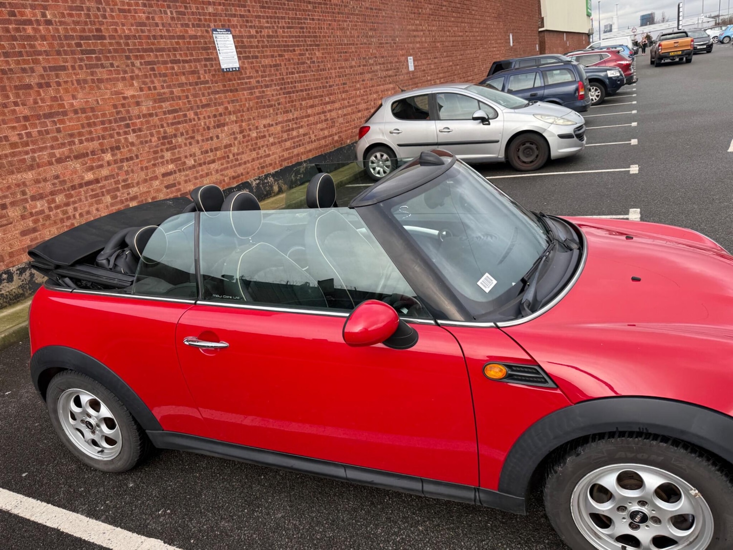 Used MINI Convertible 2013 for sale - 78057515: Photo 21