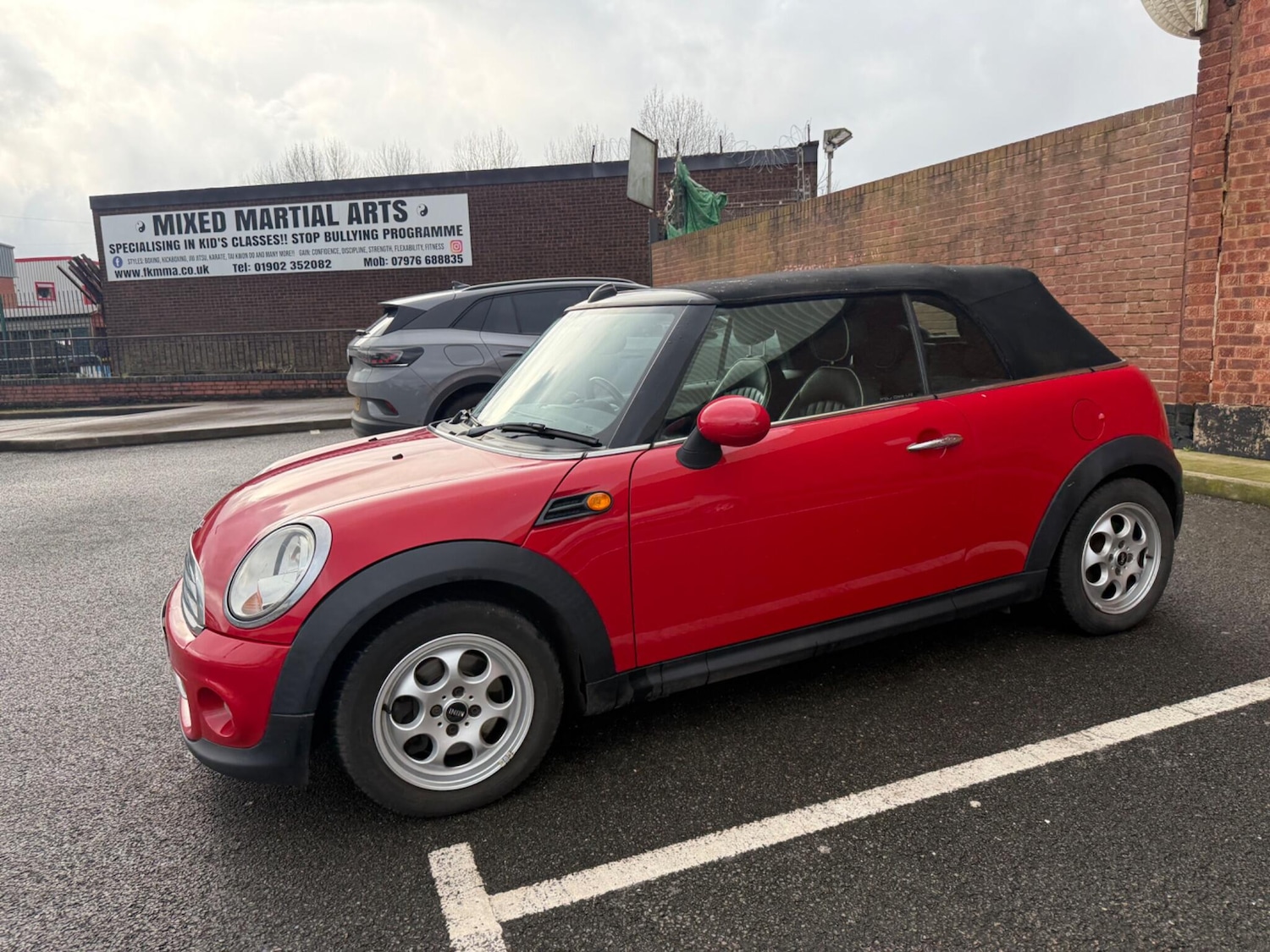 Used MINI Convertible 2013 for sale - 78057515: Photo 3