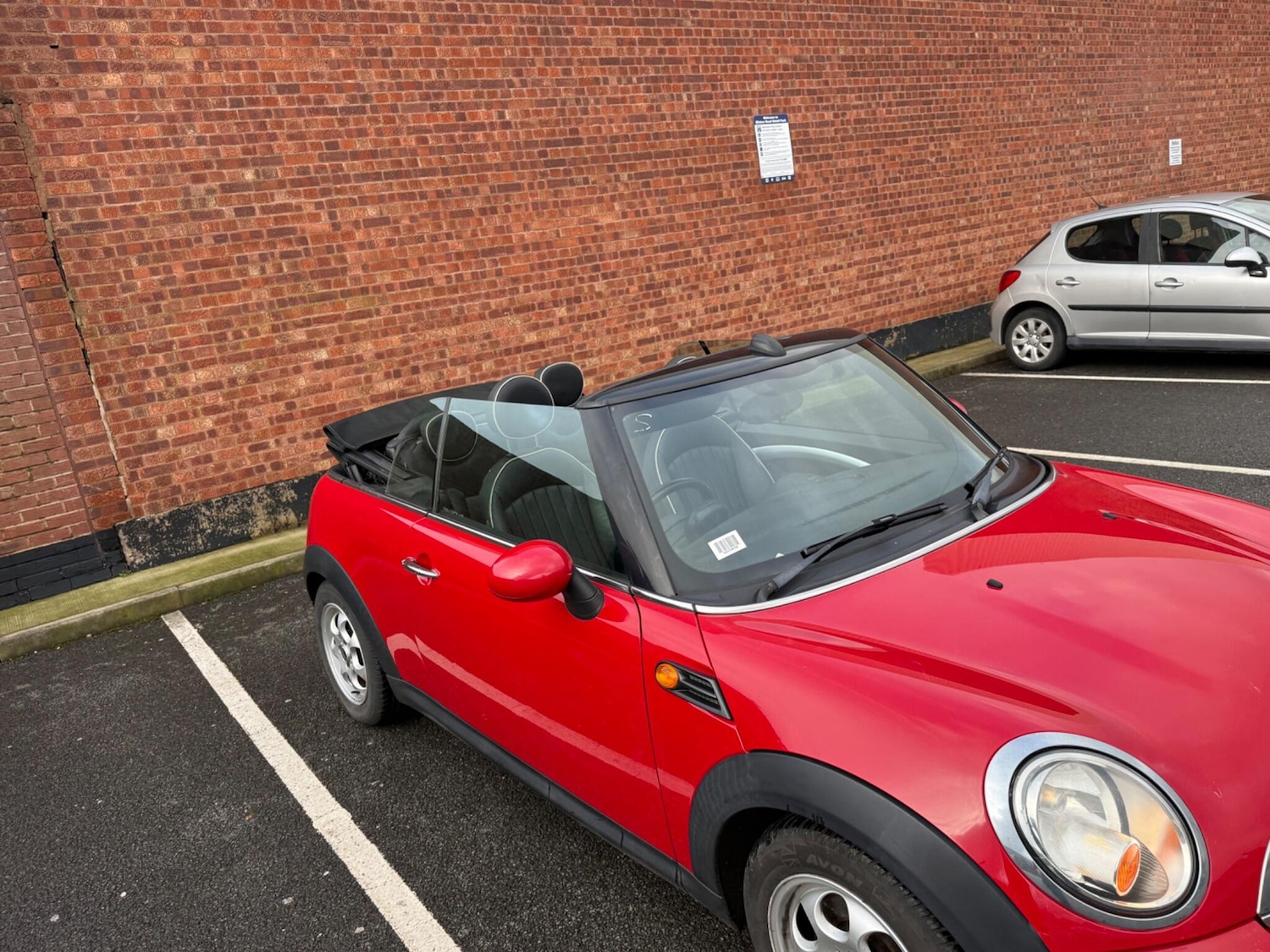 Used MINI Convertible 2013 for sale - 78057515: Photo 8