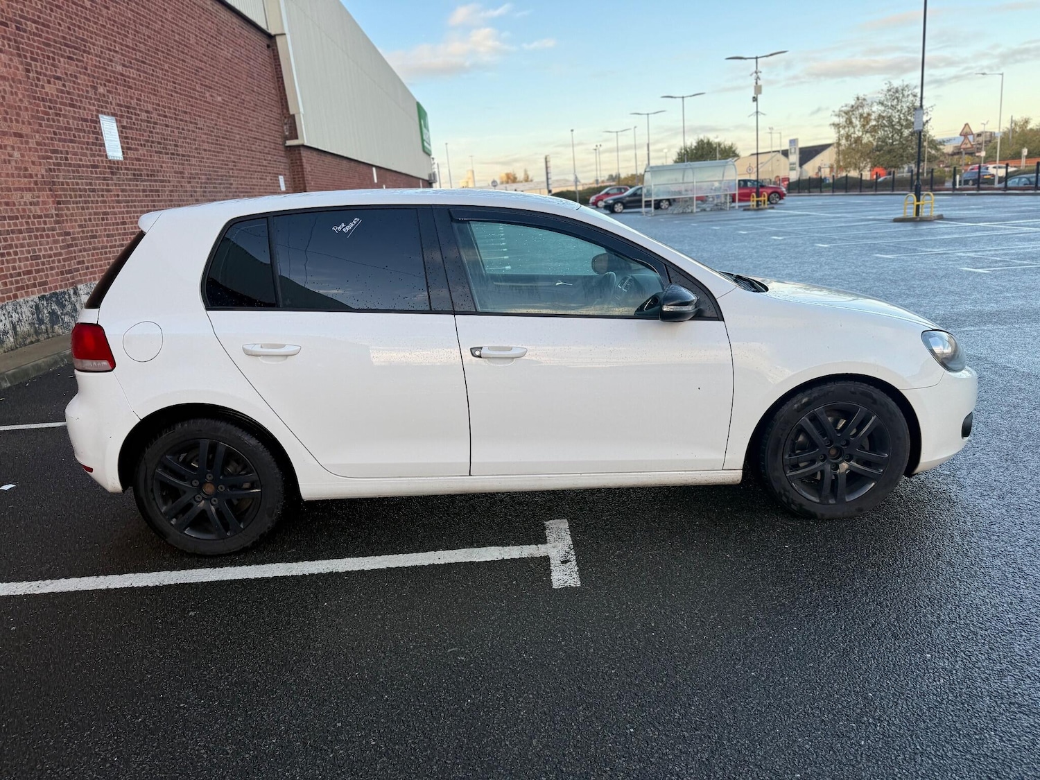 Used Volkswagen Golf 2010 for sale - 76381022: Photo 11