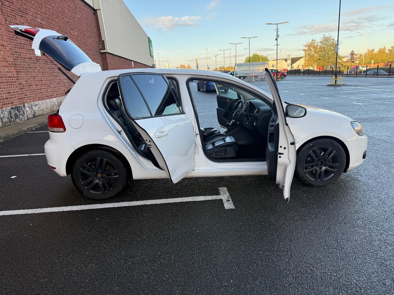 Used Volkswagen Golf 2010 for sale - 76381022: Photo 13