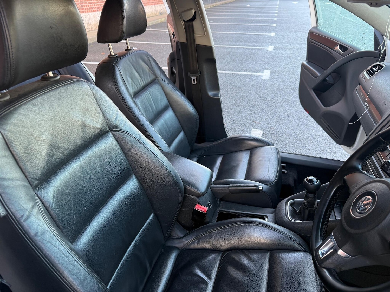 Used Volkswagen Golf 2010 for sale - 76381022: Photo 21