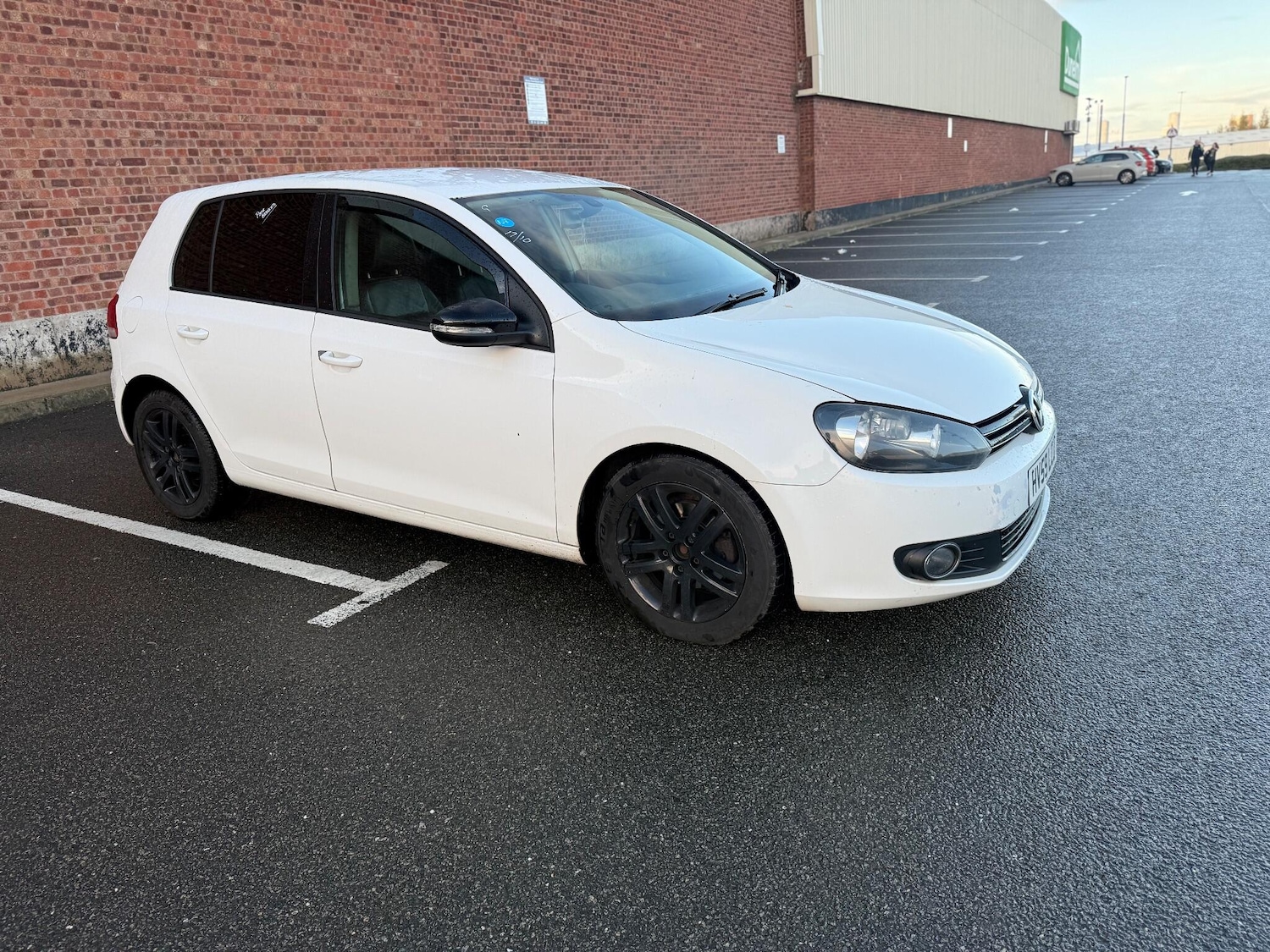 Used Volkswagen Golf 2010 for sale - 76381022: Photo 5