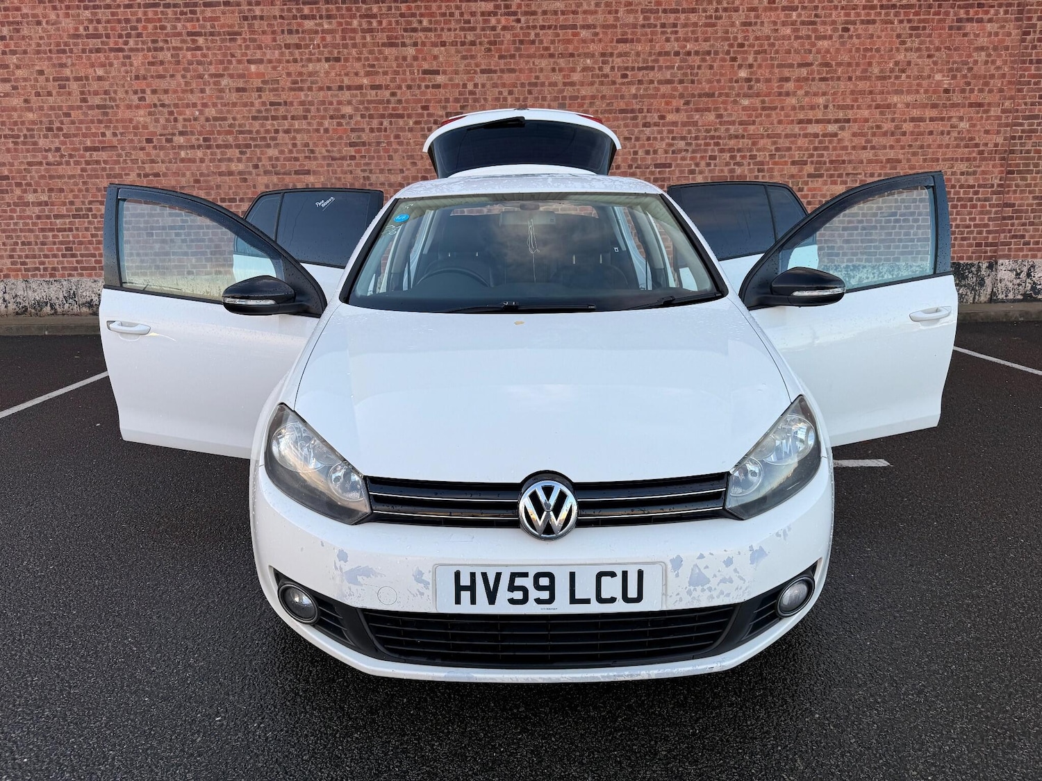 Used Volkswagen Golf 2010 for sale - 76381022: Photo 6