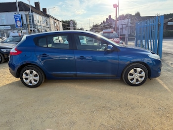 Used Renault Megane 2009 for sale - 79360436: Photo