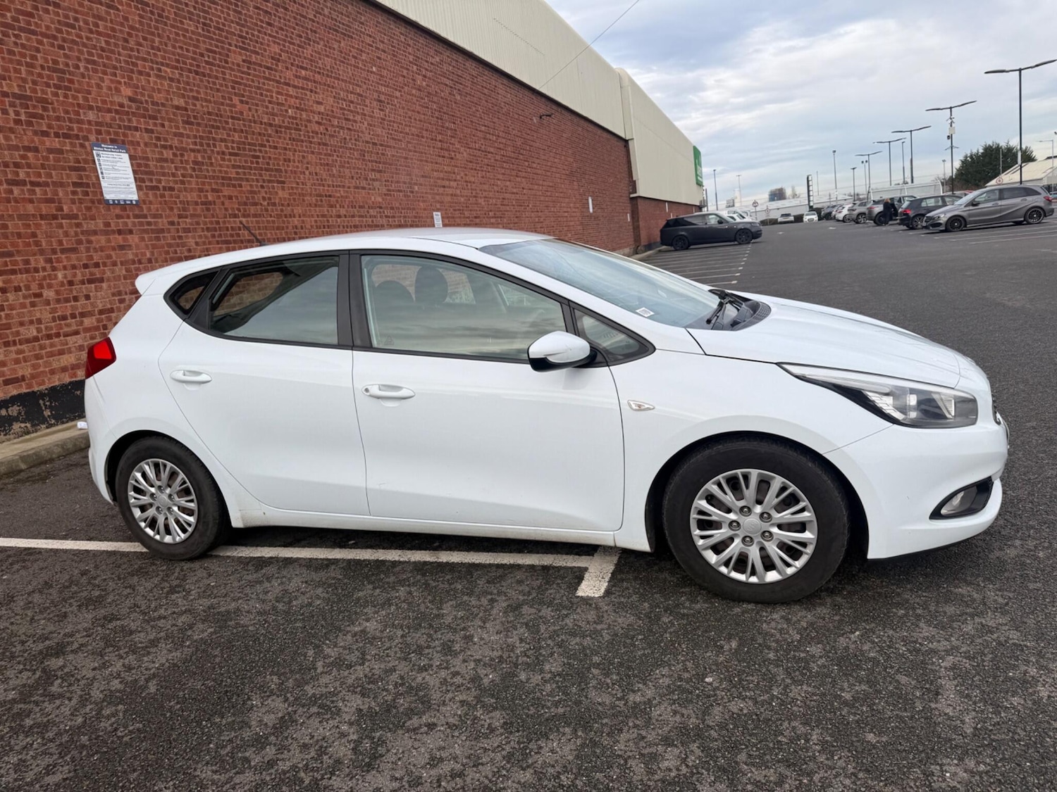 Used Kia Ceed 2012 for sale - 77203550: Photo 15