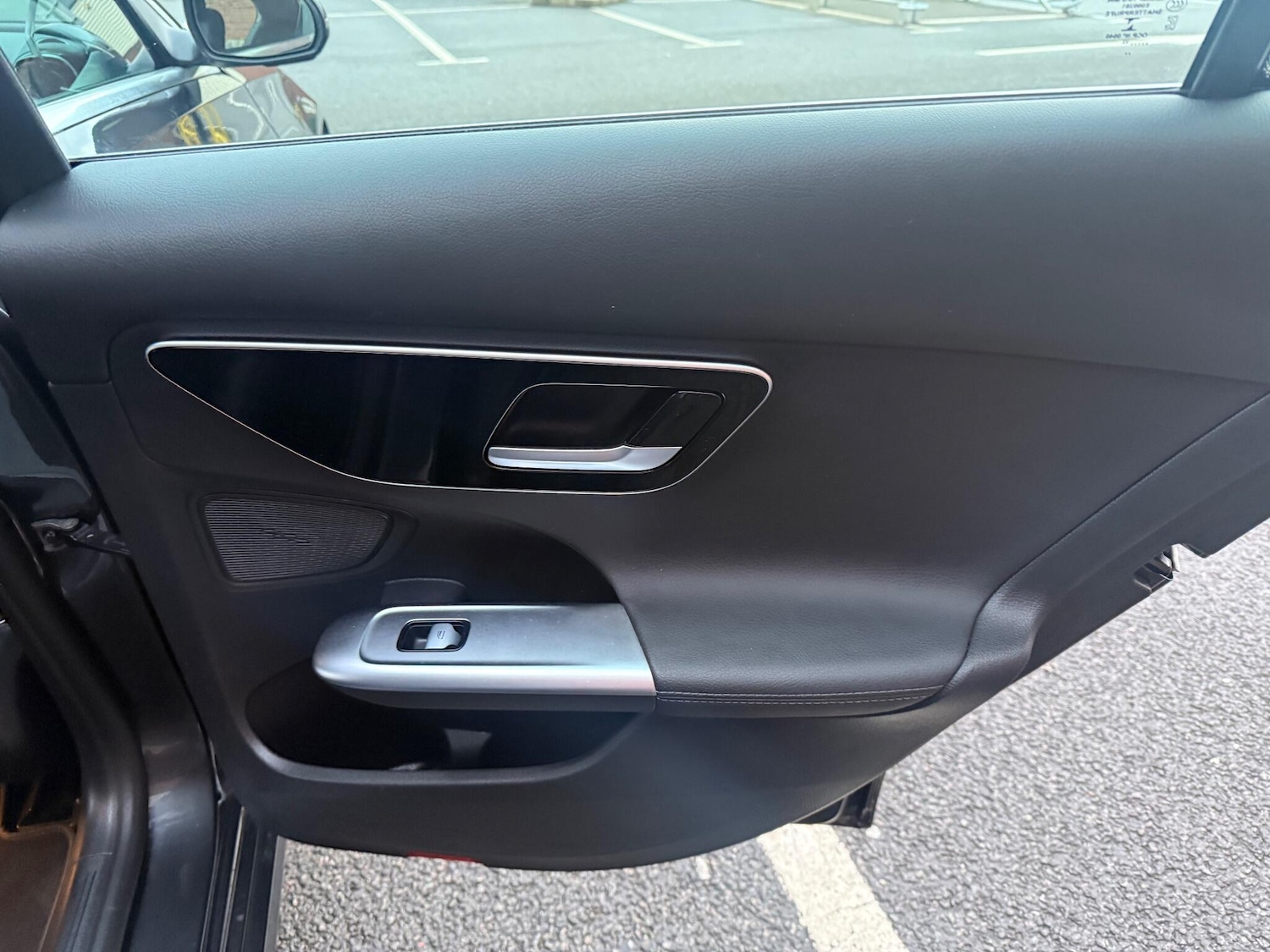 Used Mercedes-Benz C Class 2022 for sale - 76866150: Photo 32