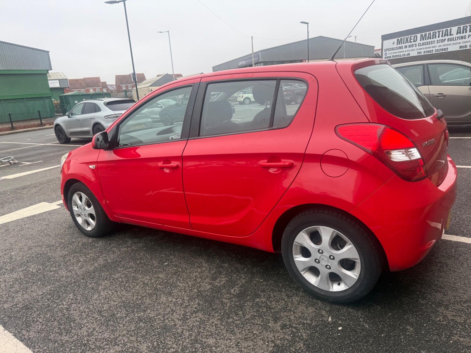 Used Hyundai i20 2009 for sale - 77855240: Photo 12