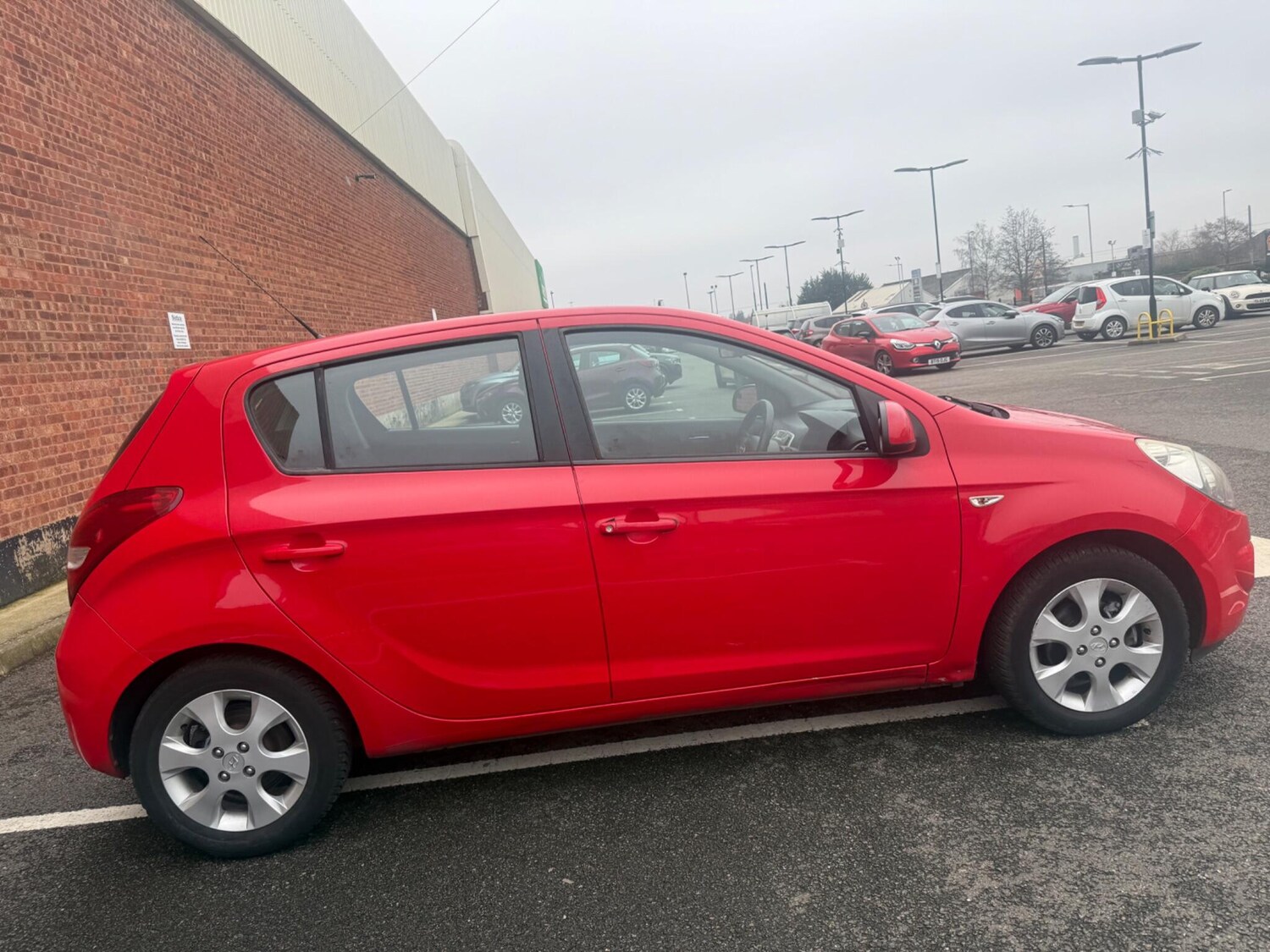 Used Hyundai i20 2009 for sale - 77855240: Photo 19