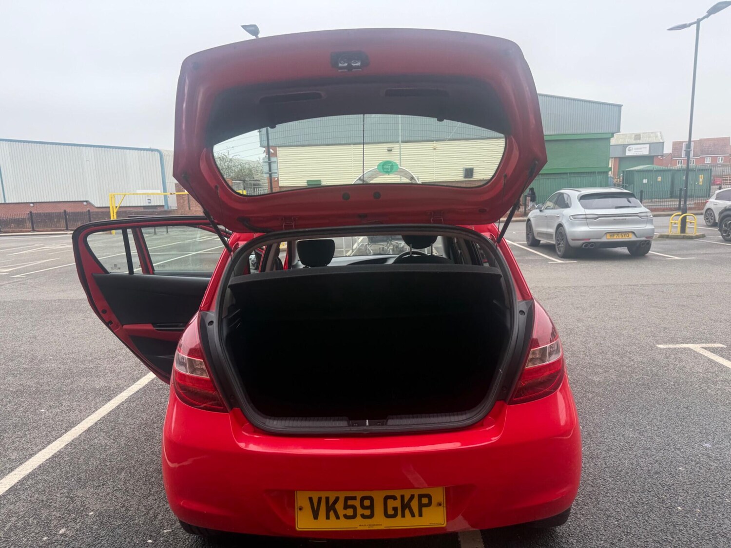 Used Hyundai i20 2009 for sale - 77855240: Photo 40