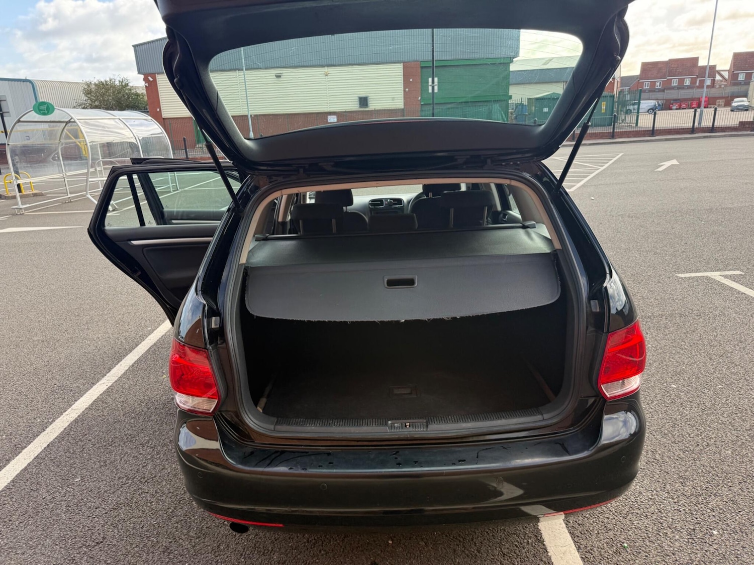 Used Volkswagen Golf 2011 for sale - 76179502: Photo 16