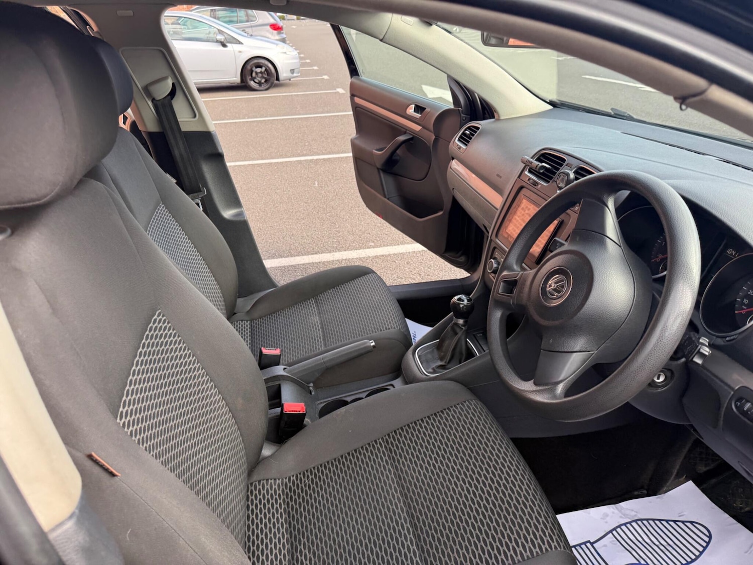 Used Volkswagen Golf 2011 for sale - 76179502: Photo 23