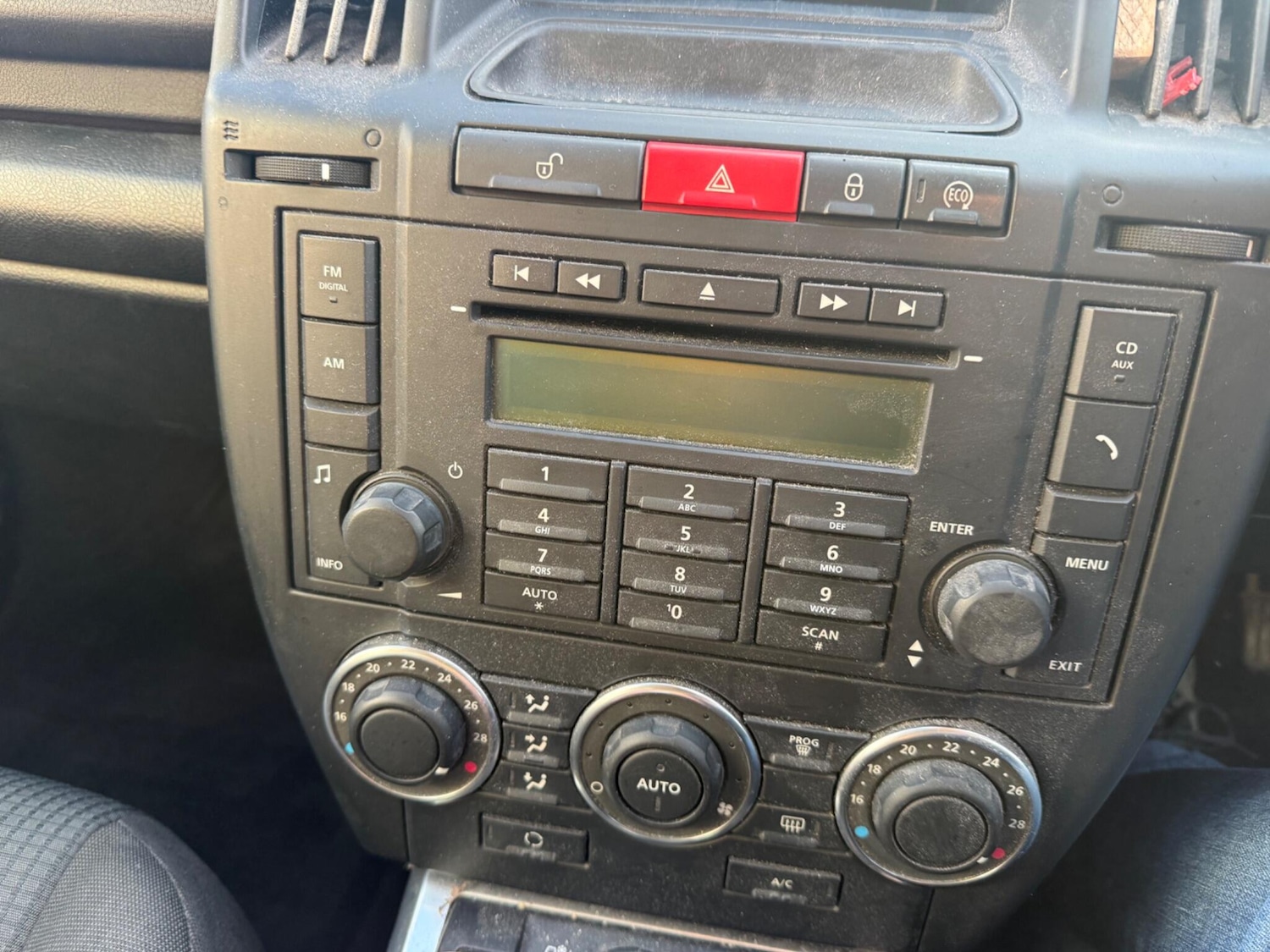 Used Land Rover Freelander 2010 for sale - 77238012: Photo 31