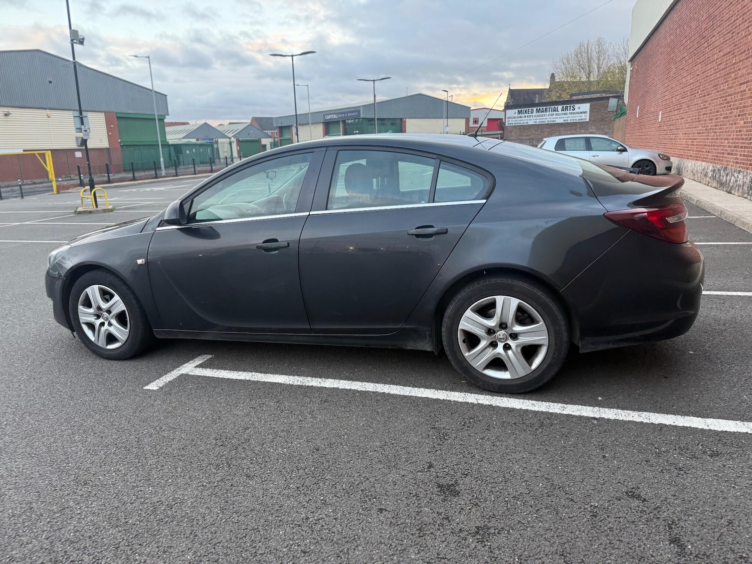 Used Vauxhall Insignia 2014 for sale - 76336593: Photo 9