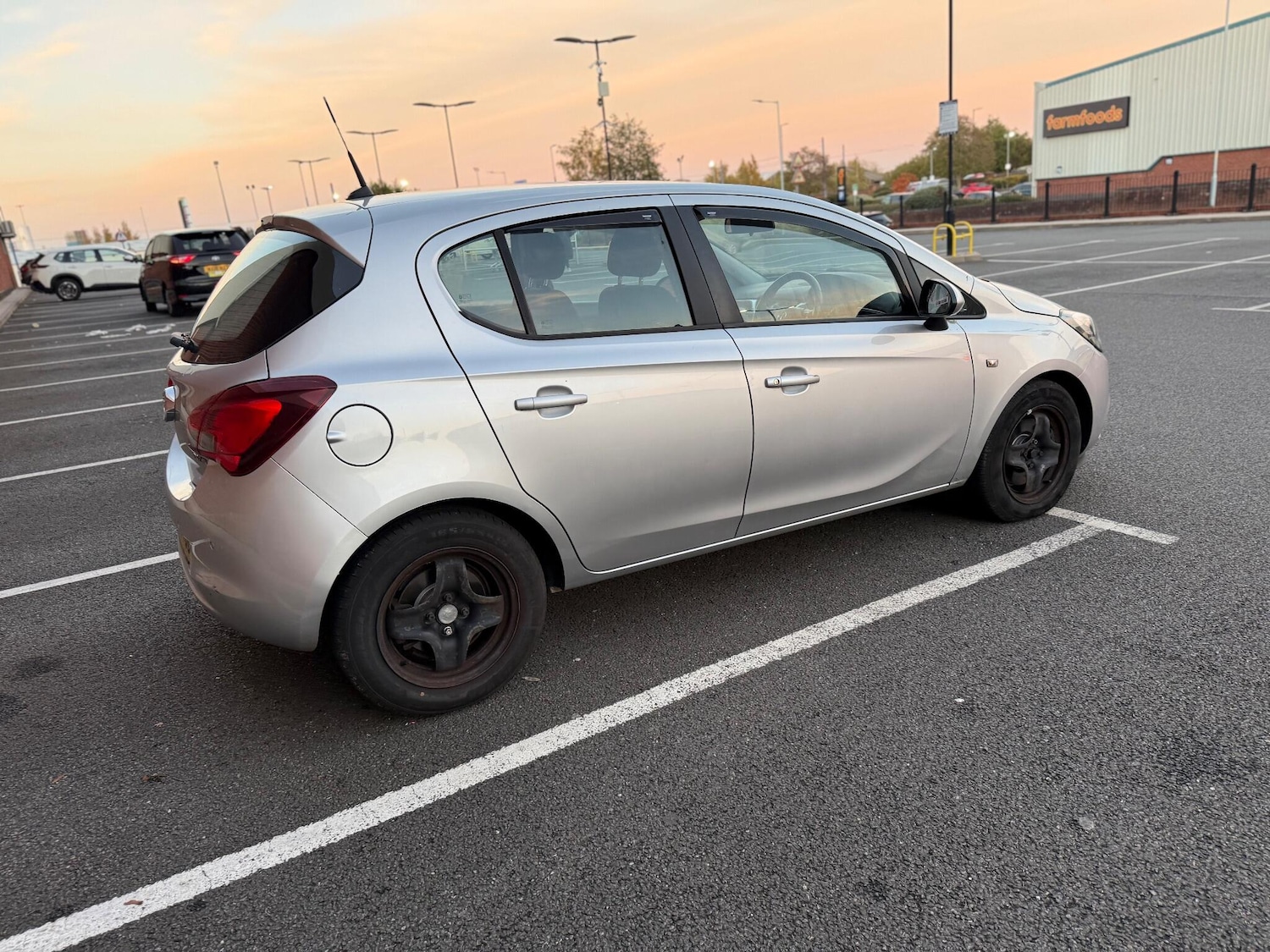 Used Vauxhall Corsa 2015 for sale - 76424075: Photo 7