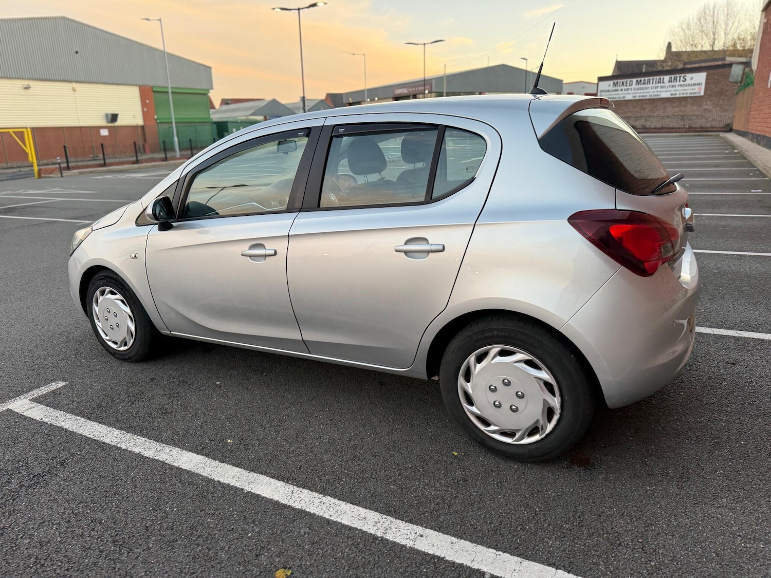 Used Vauxhall Corsa 2015 for sale - 76424075: Photo 9