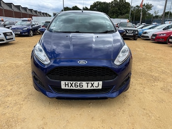 Used Ford Fiesta 2016 for sale - 78921402: Photo
