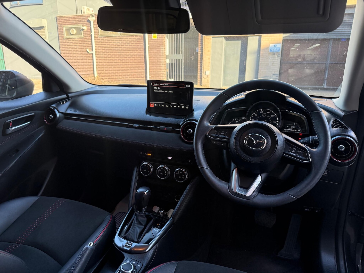 Used Mazda Mazda2 2023 for sale - 76646245: Photo 13