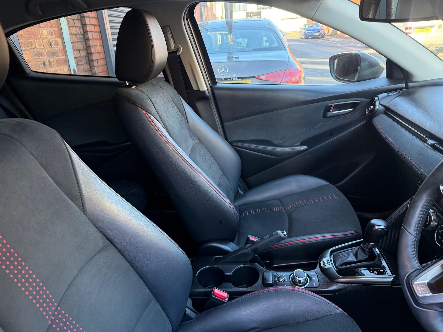 Used Mazda Mazda2 2023 for sale - 76646245: Photo 21