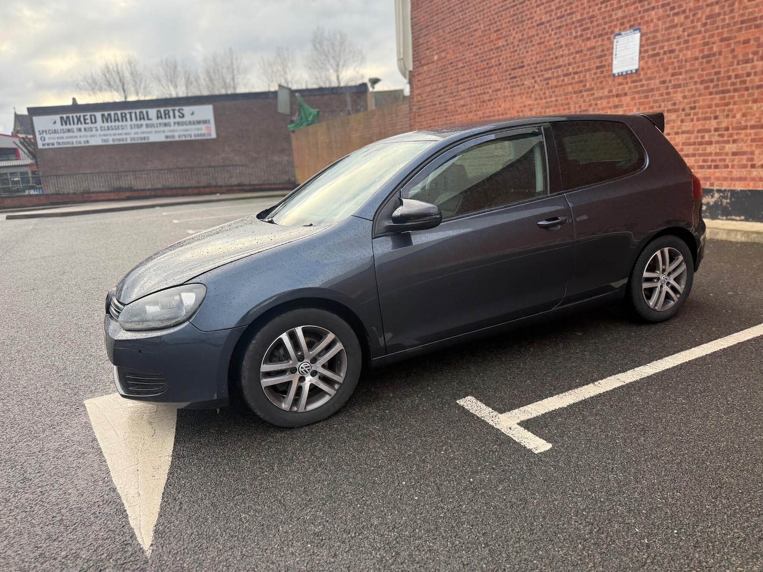 Used Volkswagen Golf 2009 for sale - 76752680: Photo 7