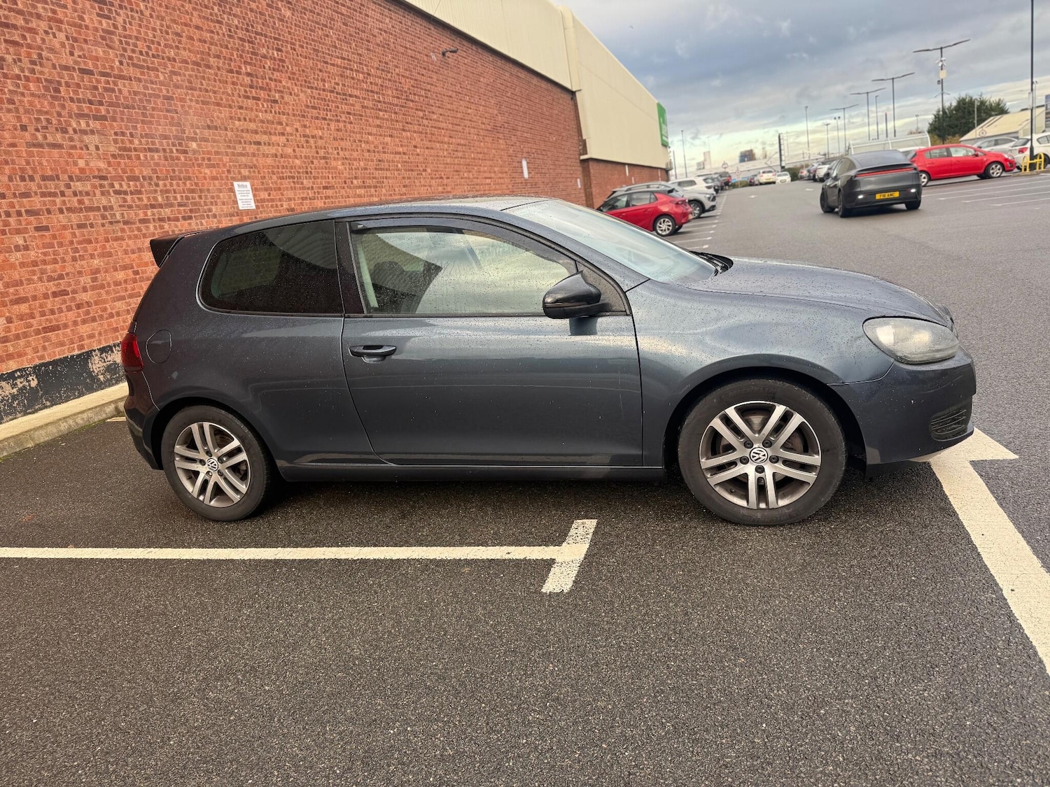 Used Volkswagen Golf 2009 for sale - 76752680: Photo 9