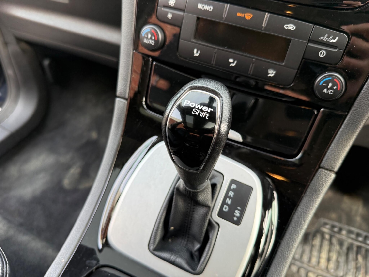 Used Ford Galaxy 2011 for sale - 77970241: Photo 25