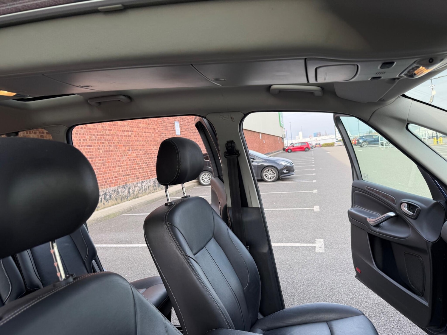 Used Ford Galaxy 2011 for sale - 77970241: Photo 30