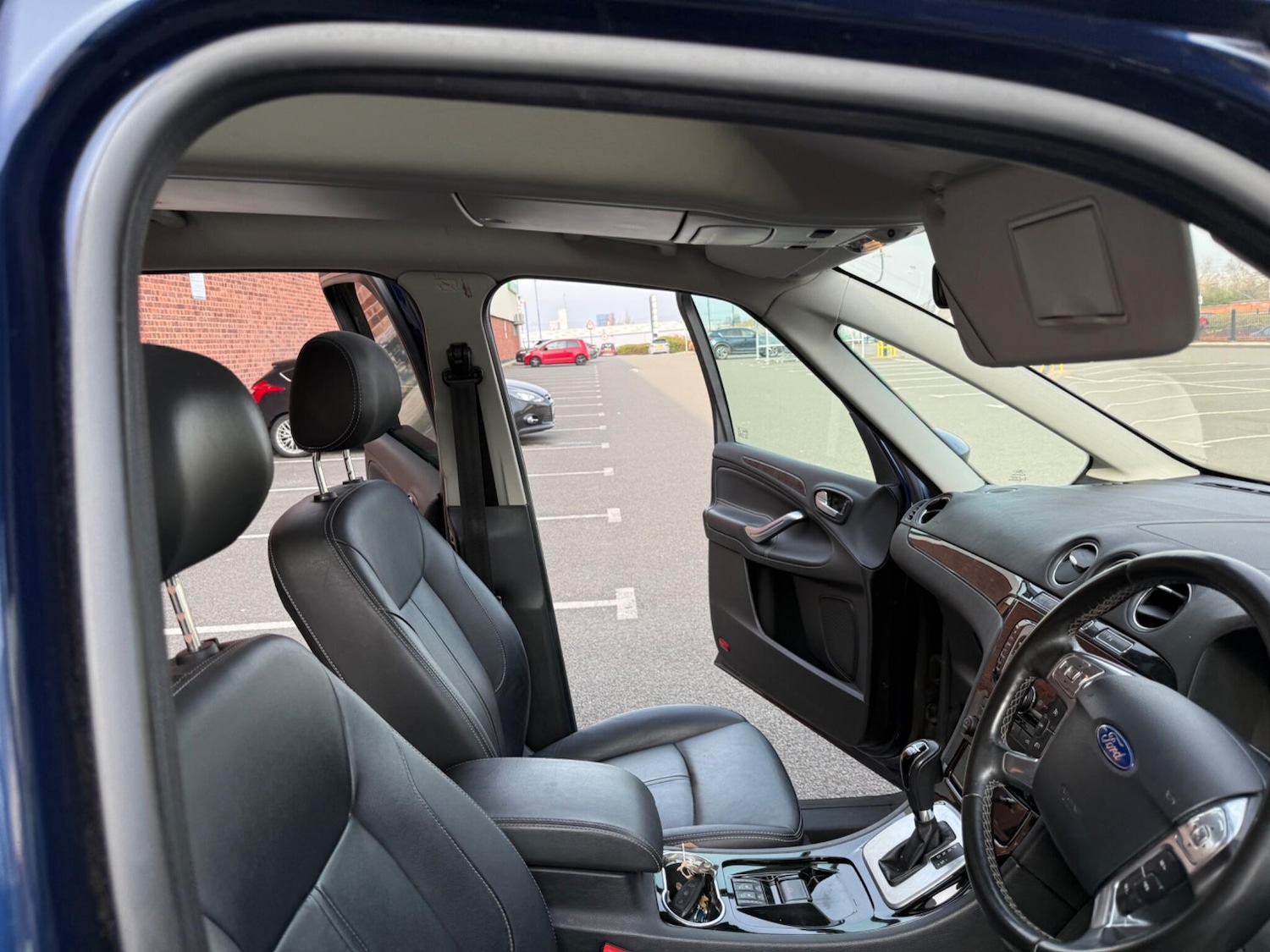 Used Ford Galaxy 2011 for sale - 77970241: Photo 32